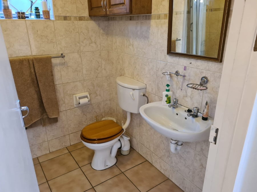 To Let 2 Bedroom Property for Rent in Ottery Western Cape